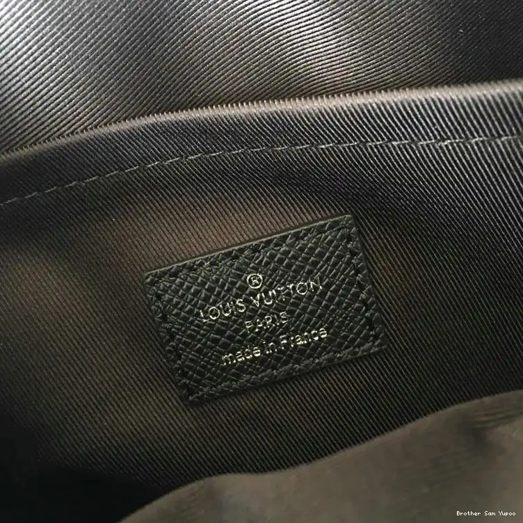 Brother Sam Yupoo 19T1L0081 Bags LV 0327